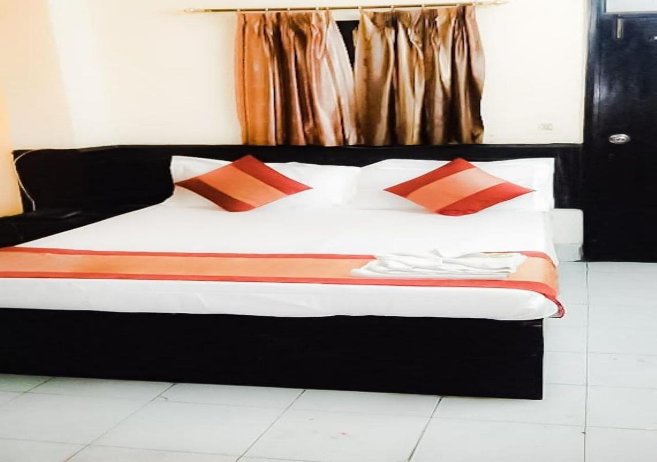 Hotel International Neelam Near New Delhi Railway Station Νέο Δελχί Εξωτερικό φωτογραφία