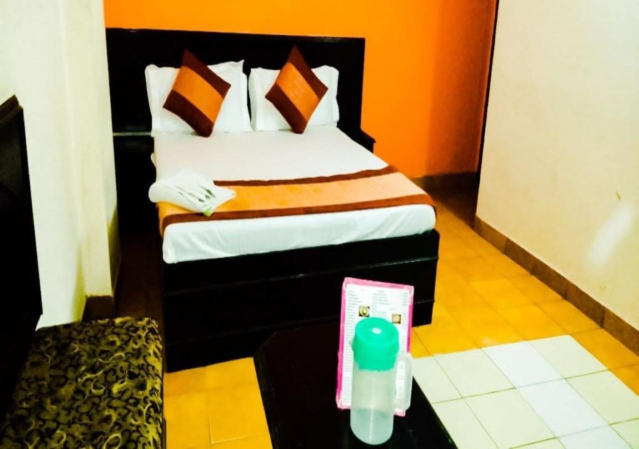 Hotel International Neelam Near New Delhi Railway Station Νέο Δελχί Εξωτερικό φωτογραφία
